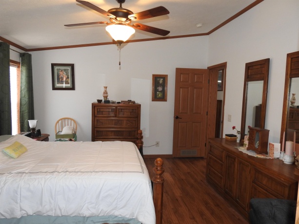 537 Park, BELVIDERE, Illinois 61008, 3 Bedrooms Bedrooms, ,2 BathroomsBathrooms,House,For Sale,Park,202602007