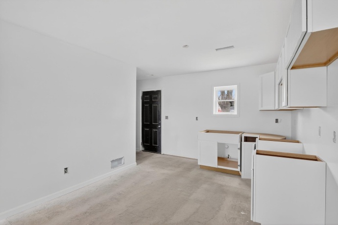 2814 Marshall, ROCKFORD, Illinois 61109, 2 Bedrooms Bedrooms, ,1 BathroomBathrooms,House,For Sale,Marshall,202602010