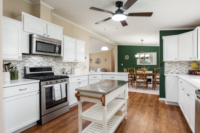 8401 TAMARACK, MACHESNEY PARK, Illinois 61115, 4 Bedrooms Bedrooms, ,2 BathroomsBathrooms,House,For Sale,TAMARACK,202602013