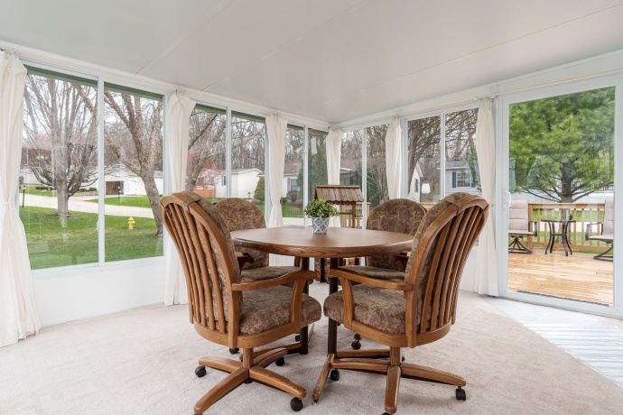 8401 TAMARACK, MACHESNEY PARK, Illinois 61115, 4 Bedrooms Bedrooms, ,2 BathroomsBathrooms,House,For Sale,TAMARACK,202602013