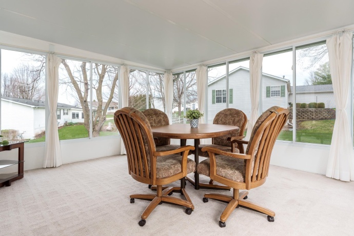 8401 TAMARACK, MACHESNEY PARK, Illinois 61115, 4 Bedrooms Bedrooms, ,2 BathroomsBathrooms,House,For Sale,TAMARACK,202602013