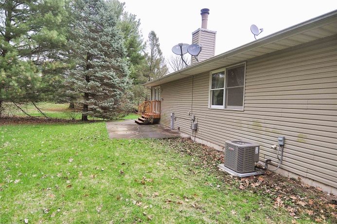 164 COLUMBIA, POPLAR GROVE, Illinois 61065, 3 Bedrooms Bedrooms, ,2 BathroomsBathrooms,House,For Sale,COLUMBIA,202602014