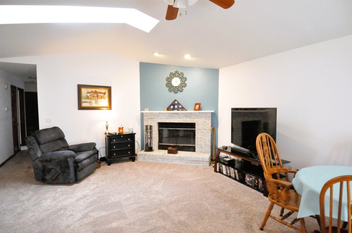 164 COLUMBIA, POPLAR GROVE, Illinois 61065, 3 Bedrooms Bedrooms, ,2 BathroomsBathrooms,House,For Sale,COLUMBIA,202602014