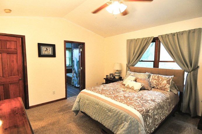 164 COLUMBIA, POPLAR GROVE, Illinois 61065, 3 Bedrooms Bedrooms, ,2 BathroomsBathrooms,House,For Sale,COLUMBIA,202602014