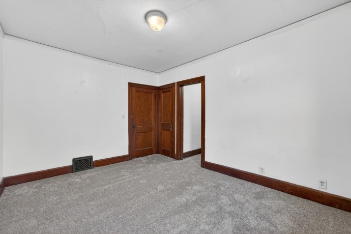 1507-09 16th, ROCKFORD, Illinois 61109, ,2 Units,For Sale,16th,202602018