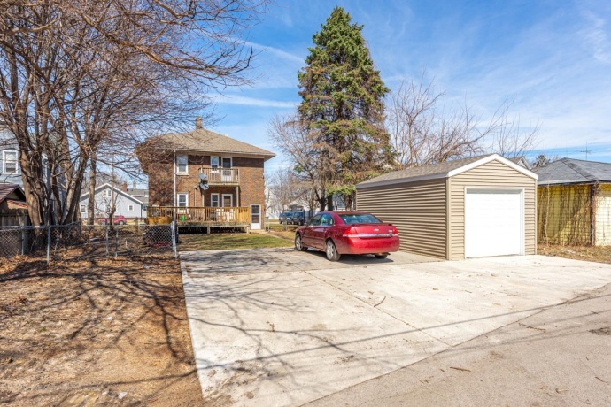 1507-09 16th, ROCKFORD, Illinois 61109, ,2 Units,For Sale,16th,202602018