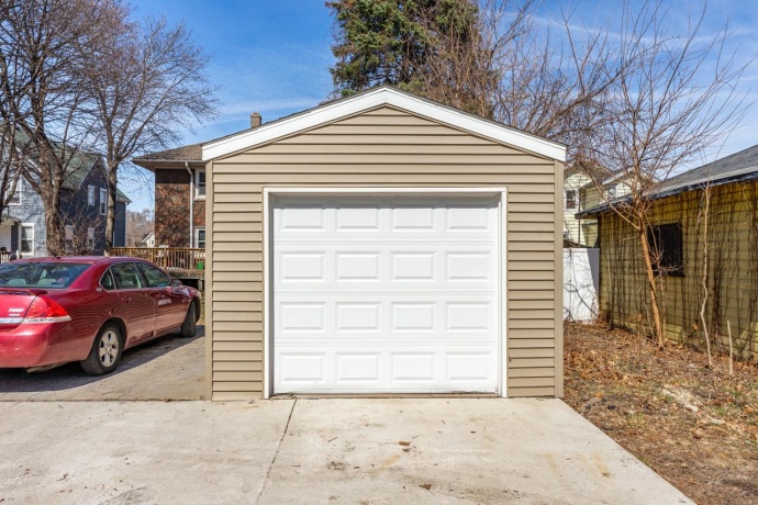 1507-09 16th, ROCKFORD, Illinois 61109, ,2 Units,For Sale,16th,202602018