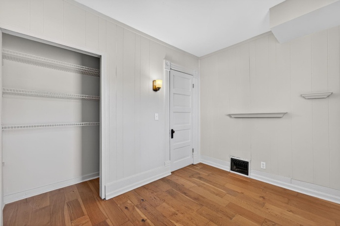 406 LAUREL, BELVIDERE, Illinois 61008, 3 Bedrooms Bedrooms, ,2 BathroomsBathrooms,House,For Sale,LAUREL,202601495