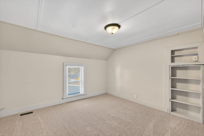 406 LAUREL, BELVIDERE, Illinois 61008, 3 Bedrooms Bedrooms, ,2 BathroomsBathrooms,House,For Sale,LAUREL,202601495