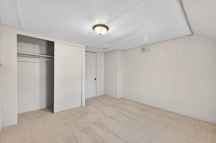 406 LAUREL, BELVIDERE, Illinois 61008, 3 Bedrooms Bedrooms, ,2 BathroomsBathrooms,House,For Sale,LAUREL,202601495