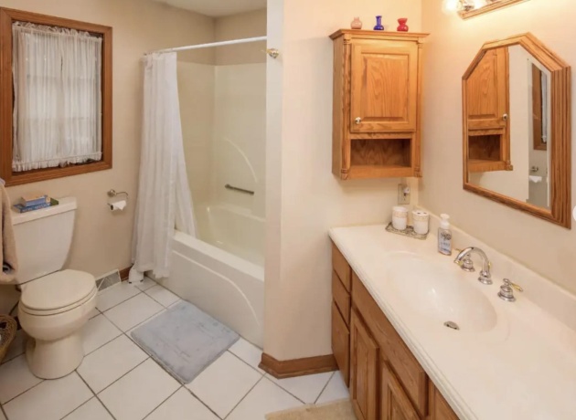 2 Cumberland, GALENA, Illinois 61036, 3 Bedrooms Bedrooms, ,3 BathroomsBathrooms,House,For Sale,Cumberland,202602021