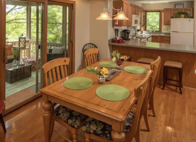 2 Cumberland, GALENA, Illinois 61036, 3 Bedrooms Bedrooms, ,3 BathroomsBathrooms,House,For Sale,Cumberland,202602021