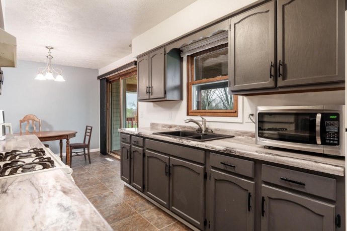 4420 HARVEST, LOVES PARK, Illinois 61111, 3 Bedrooms Bedrooms, ,1 BathroomBathrooms,House,For Sale,HARVEST,202602027