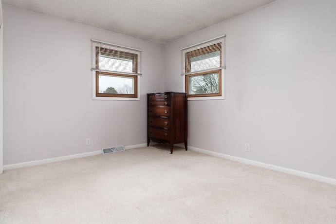 4420 HARVEST, LOVES PARK, Illinois 61111, 3 Bedrooms Bedrooms, ,1 BathroomBathrooms,House,For Sale,HARVEST,202602027