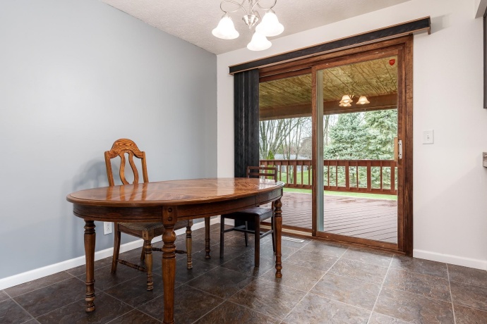 4420 HARVEST, LOVES PARK, Illinois 61111, 3 Bedrooms Bedrooms, ,1 BathroomBathrooms,House,For Sale,HARVEST,202602027