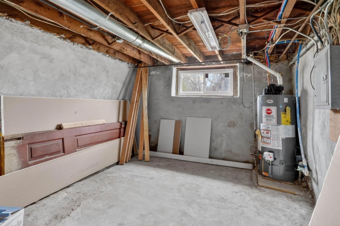 1210 Fairview, ROCKFORD, Illinois 61101, 4 Bedrooms Bedrooms, ,2 BathroomsBathrooms,House,For Sale,Fairview,202602034