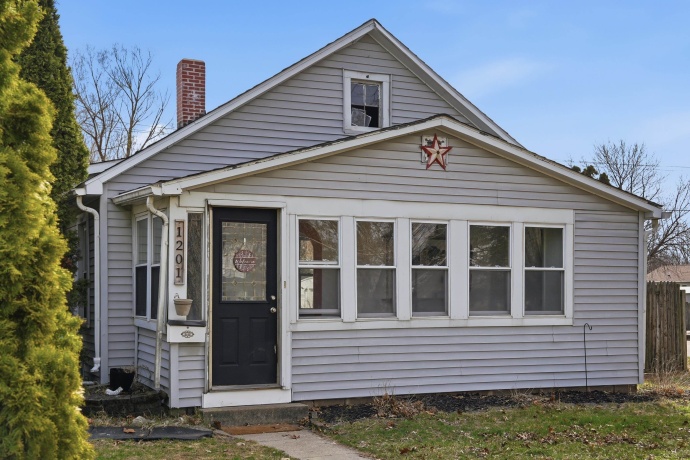 1201 14th, ROCK FALLS, Illinois 61071, 2 Bedrooms Bedrooms, ,1 BathroomBathrooms,House,For Sale,14th,202601672