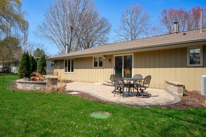 3447 BIGFOOT, ROCKFORD, Illinois 61109, 3 Bedrooms Bedrooms, ,2 BathroomsBathrooms,House,For Sale,BIGFOOT,202602036