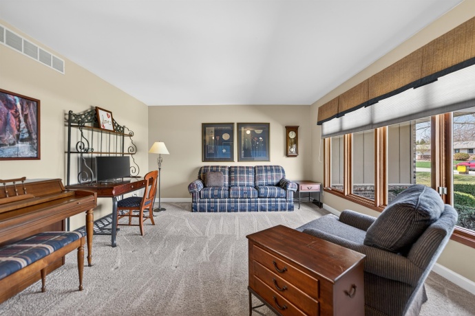 3447 BIGFOOT, ROCKFORD, Illinois 61109, 3 Bedrooms Bedrooms, ,2 BathroomsBathrooms,House,For Sale,BIGFOOT,202602036