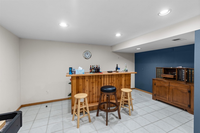 1692 Ben Franklin, ROCKFORD, Illinois 61108, 3 Bedrooms Bedrooms, ,3 BathroomsBathrooms,House,For Sale,Ben Franklin,202602037