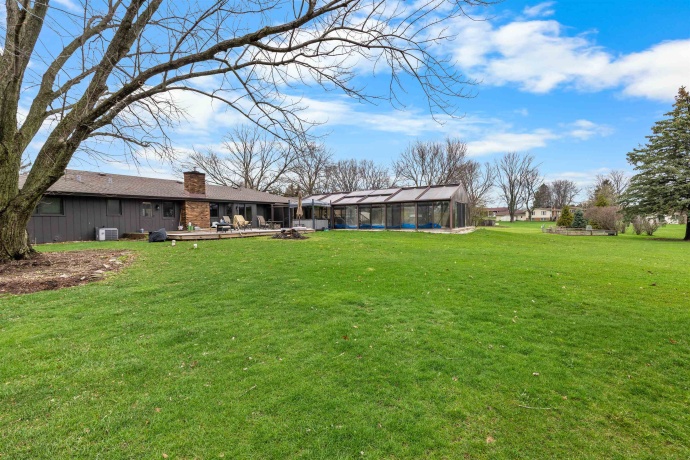 1692 Ben Franklin, ROCKFORD, Illinois 61108, 3 Bedrooms Bedrooms, ,3 BathroomsBathrooms,House,For Sale,Ben Franklin,202602037