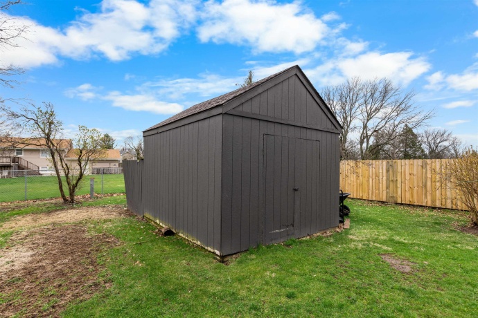 1692 Ben Franklin, ROCKFORD, Illinois 61108, 3 Bedrooms Bedrooms, ,3 BathroomsBathrooms,House,For Sale,Ben Franklin,202602037