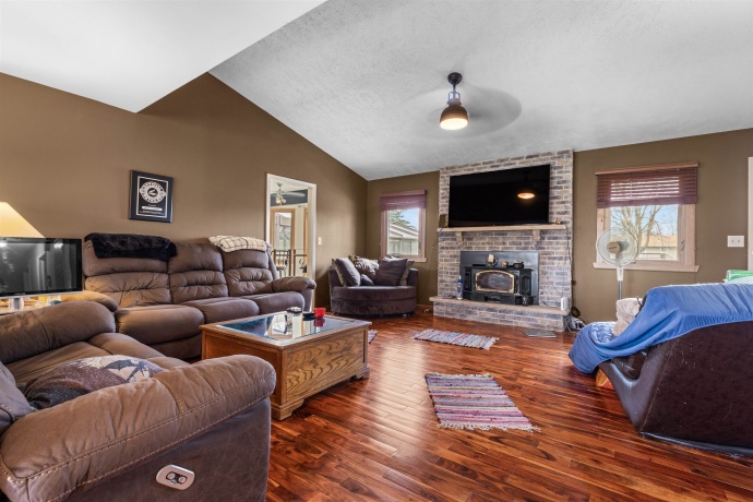 1692 Ben Franklin, ROCKFORD, Illinois 61108, 3 Bedrooms Bedrooms, ,3 BathroomsBathrooms,House,For Sale,Ben Franklin,202602037