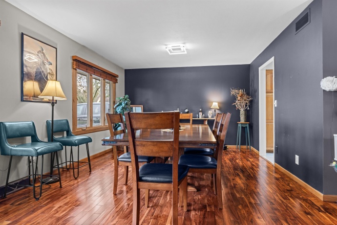 1692 Ben Franklin, ROCKFORD, Illinois 61108, 3 Bedrooms Bedrooms, ,3 BathroomsBathrooms,House,For Sale,Ben Franklin,202602037