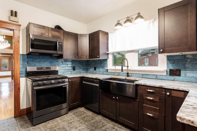 1846 2nd, ROCKFORD, Illinois 61104, 3 Bedrooms Bedrooms, ,2 BathroomsBathrooms,House,For Sale,2nd,202602039