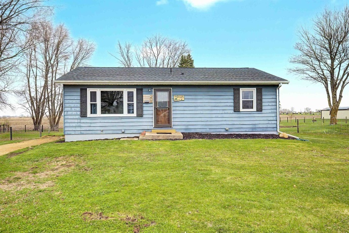 208 Garfield, PEARL CITY, Illinois 61062, 3 Bedrooms Bedrooms, ,1 BathroomBathrooms,House,For Sale,Garfield,202602040