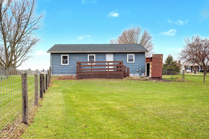 208 Garfield, PEARL CITY, Illinois 61062, 3 Bedrooms Bedrooms, ,1 BathroomBathrooms,House,For Sale,Garfield,202602040