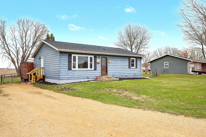 208 Garfield, PEARL CITY, Illinois 61062, 3 Bedrooms Bedrooms, ,1 BathroomBathrooms,House,For Sale,Garfield,202602040