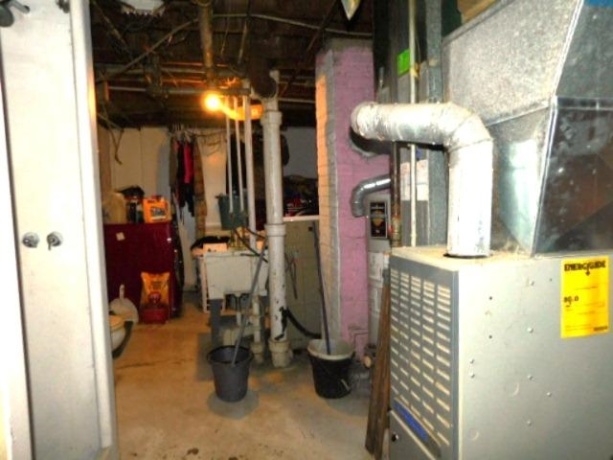 1228 Sherman, ROCKFORD, Illinois 61101, 2 Bedrooms Bedrooms, ,2 BathroomsBathrooms,House,For Sale,Sherman,202602041