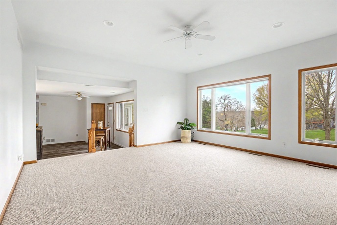 26-58 Blackwood, LAKE CARROLL, Illinois 61046, 4 Bedrooms Bedrooms, ,3 BathroomsBathrooms,House,For Sale,Blackwood,202602042