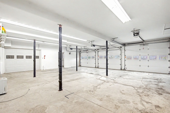 26-58 Blackwood, LAKE CARROLL, Illinois 61046, 4 Bedrooms Bedrooms, ,3 BathroomsBathrooms,House,For Sale,Blackwood,202602042