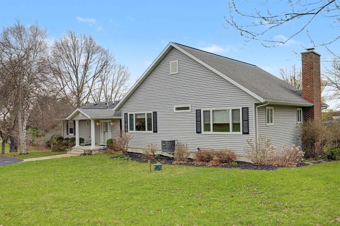 26-58 Blackwood, LAKE CARROLL, Illinois 61046, 4 Bedrooms Bedrooms, ,3 BathroomsBathrooms,House,For Sale,Blackwood,202602042