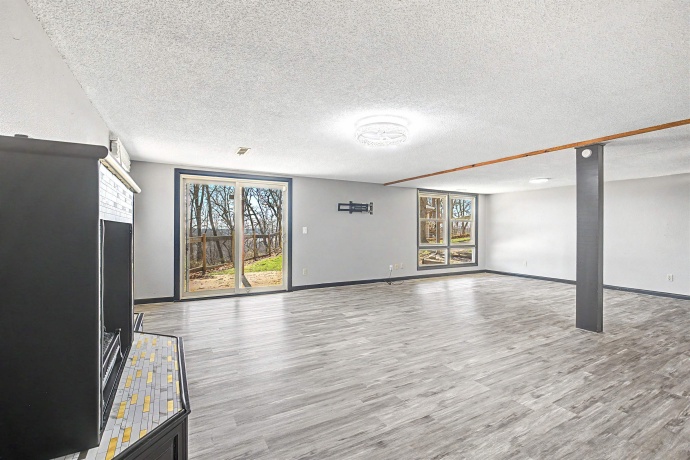 10 Cayuga, GALENA, Illinois 61036, 3 Bedrooms Bedrooms, ,3 BathroomsBathrooms,House,For Sale,Cayuga,202602044