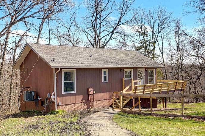 10 Cayuga, GALENA, Illinois 61036, 3 Bedrooms Bedrooms, ,3 BathroomsBathrooms,House,For Sale,Cayuga,202602044