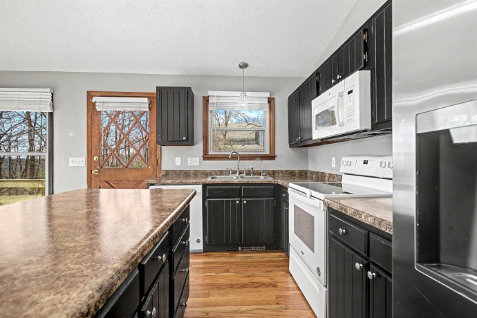 10 Cayuga, GALENA, Illinois 61036, 3 Bedrooms Bedrooms, ,3 BathroomsBathrooms,House,For Sale,Cayuga,202602044