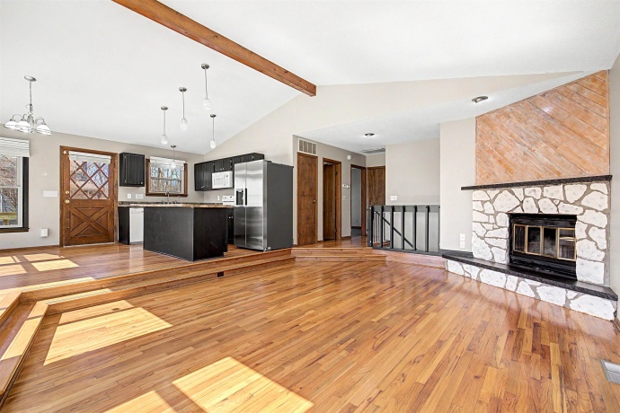 10 Cayuga, GALENA, Illinois 61036, 3 Bedrooms Bedrooms, ,3 BathroomsBathrooms,House,For Sale,Cayuga,202602044