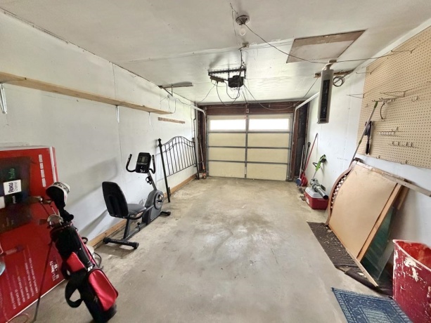 1212 Ogletree, DIXON, Illinois 61021, 3 Bedrooms Bedrooms, ,1 BathroomBathrooms,House,For Sale,Ogletree,202602047