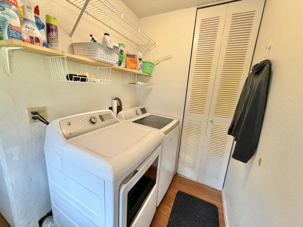 1212 Ogletree, DIXON, Illinois 61021, 3 Bedrooms Bedrooms, ,1 BathroomBathrooms,House,For Sale,Ogletree,202602047