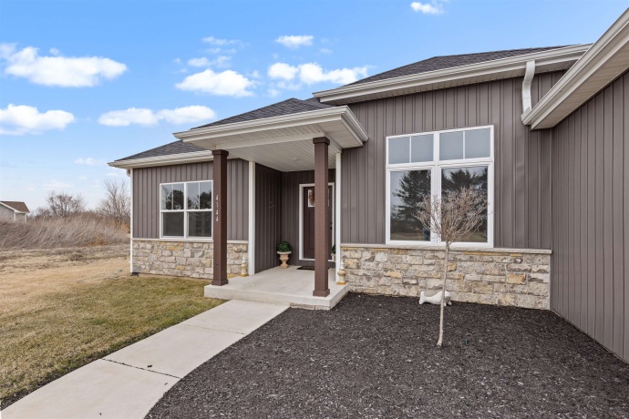 4144 Trimble, ROCKFORD, Illinois 61102, 3 Bedrooms Bedrooms, ,2 BathroomsBathrooms,House,For Sale,Trimble,202601468