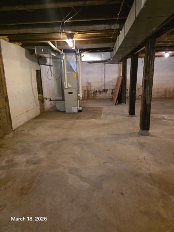 694 Montgomery, EAST DUBUQUE, Illinois 61025, 1 Bedroom Bedrooms, ,1 BathroomBathrooms,House,For Sale,Montgomery,202602048