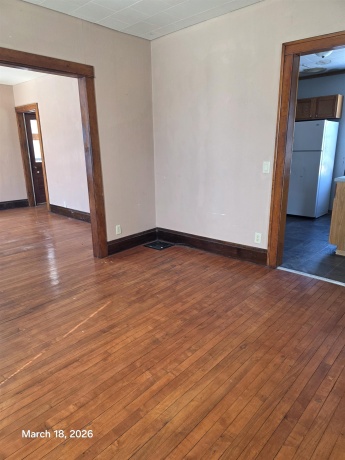 694 Montgomery, EAST DUBUQUE, Illinois 61025, 1 Bedroom Bedrooms, ,1 BathroomBathrooms,House,For Sale,Montgomery,202602048