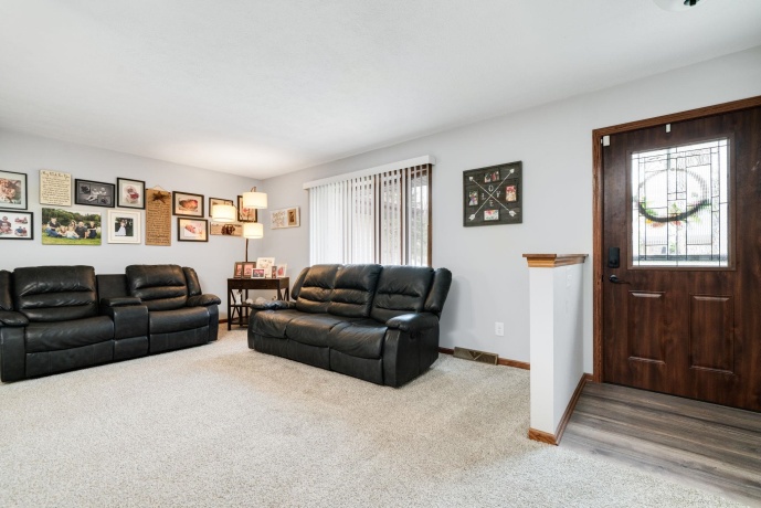 5816 Fair Oaks, DAVIS JUNCTION, Illinois 61020, 3 Bedrooms Bedrooms, ,2 BathroomsBathrooms,House,For Sale,Fair Oaks,202602051