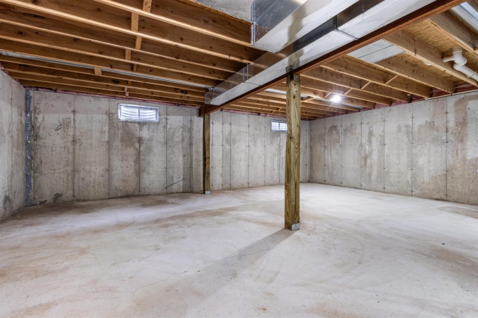 611 Lanae, SOUTH BELOIT, Illinois 61080, 3 Bedrooms Bedrooms, ,2 BathroomsBathrooms,House,For Sale,Lanae,202602052