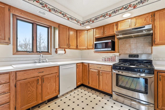 4A138 Winchester, APPLE RIVER, Illinois 61001, 3 Bedrooms Bedrooms, ,2 BathroomsBathrooms,House,For Sale,Winchester,202602054