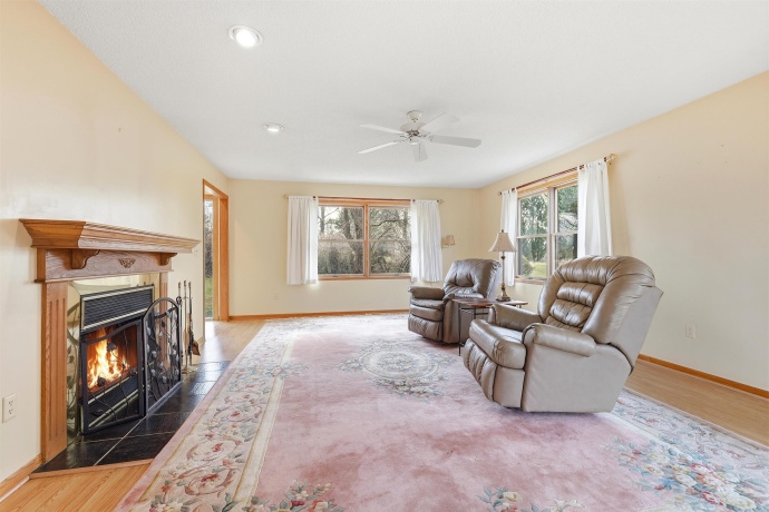 4A138 Winchester, APPLE RIVER, Illinois 61001, 3 Bedrooms Bedrooms, ,2 BathroomsBathrooms,House,For Sale,Winchester,202602054