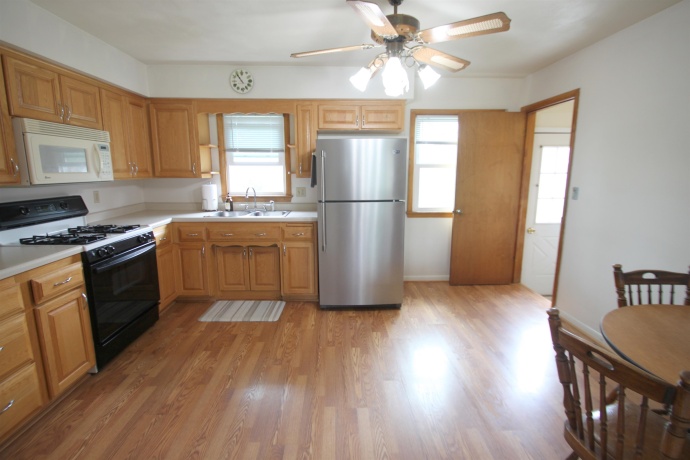 1407 Hackberry, MACHESNEY PARK, Illinois 61115, 3 Bedrooms Bedrooms, ,2 BathroomsBathrooms,House,For Sale,Hackberry,202602055